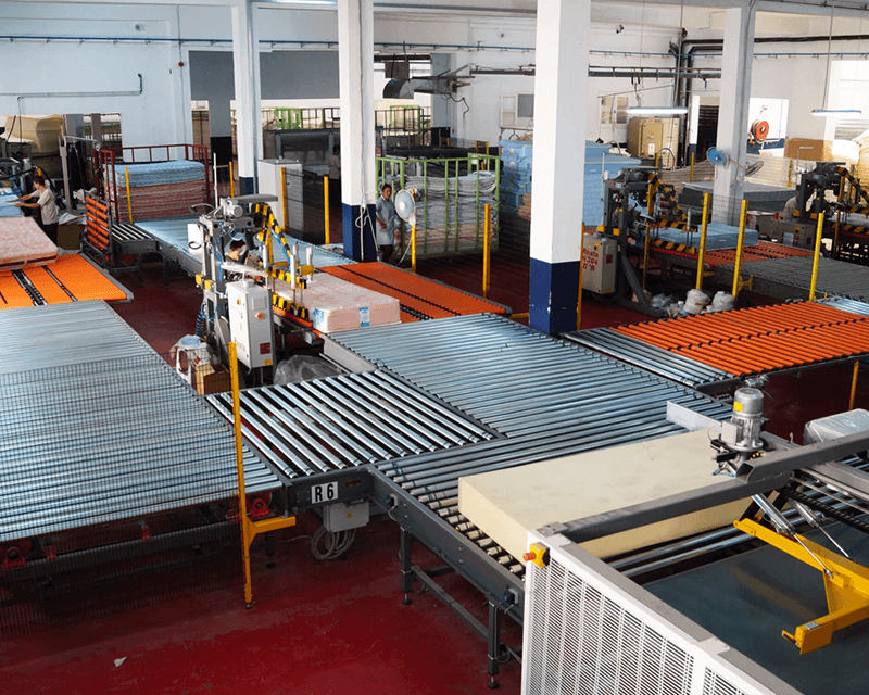 image unite de coupe de mousse