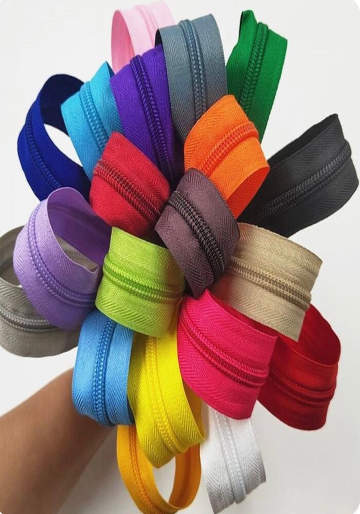 Rouleau de Fermetures à Glissière en Nylon de Type Chaîne 3 (200 mètres) – Image 2